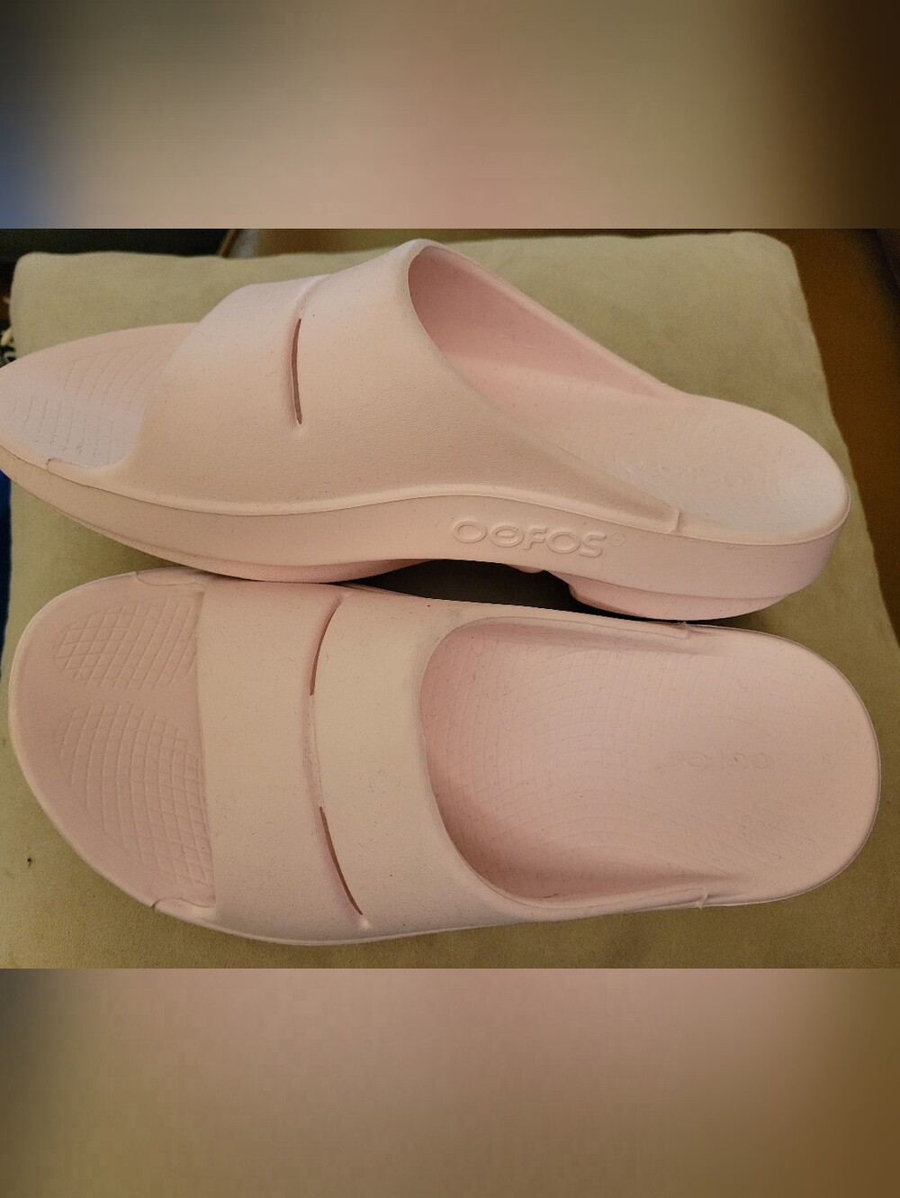 OOFOS Ooahh Recovery Slide Sandals - Womens Recovery Foam Slides,Primrose color.